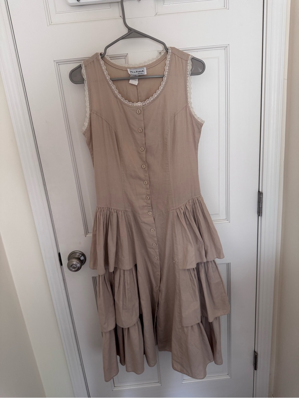 Vintage Pea Patch Tiered Prairie Dress | Cottagecore Lace Trim Midi Dress